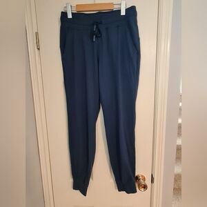 Lululemon Ready To Run Joggers, Size 8